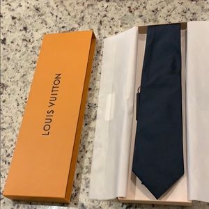 Louis Vuitton extremely dark green satin tie